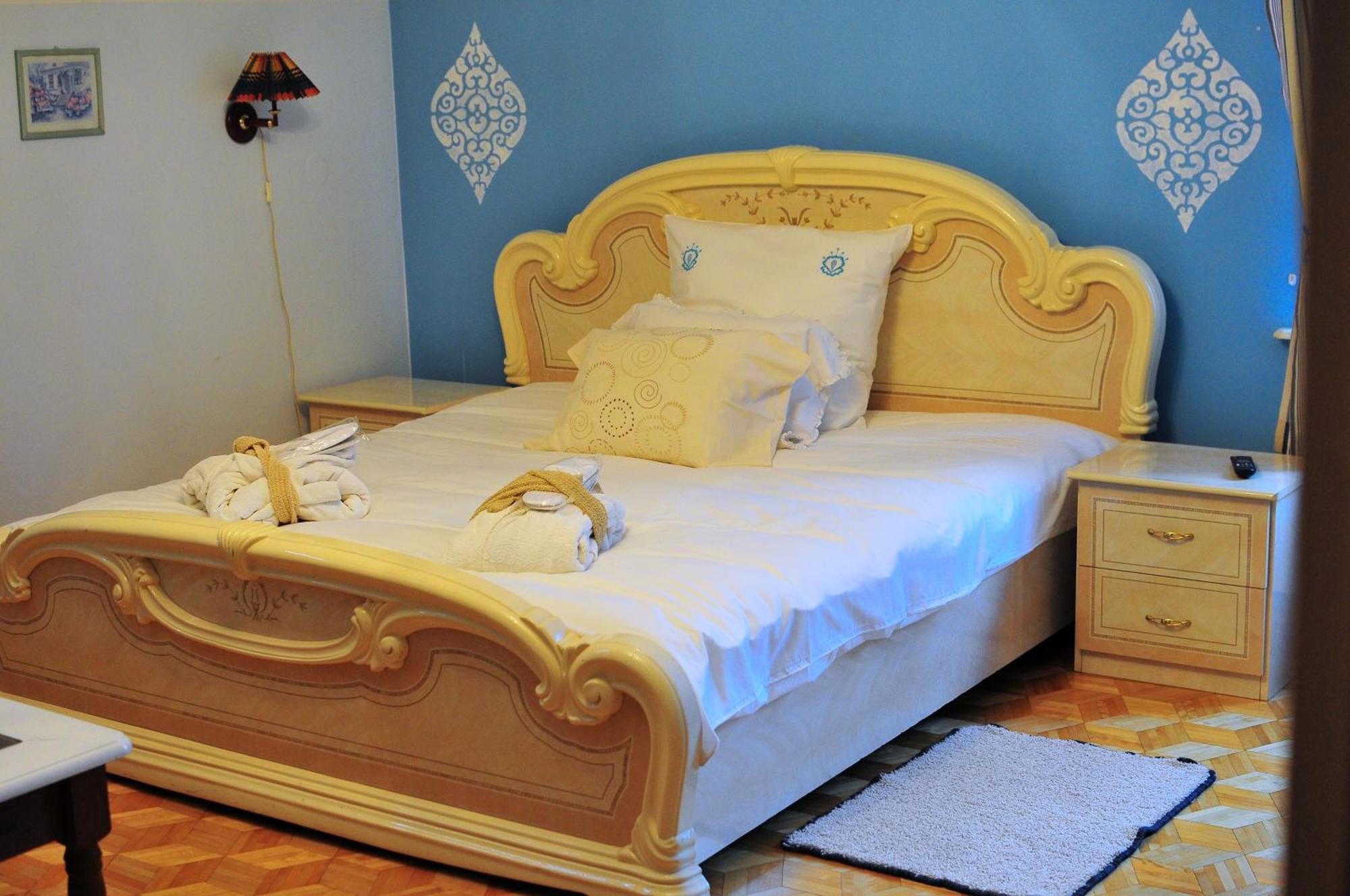 Hotel Villa Hubertus Kutno Ngoại thất bức ảnh